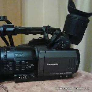Продам профессиональную видеокамеру Panasonic ag-dvx 100be