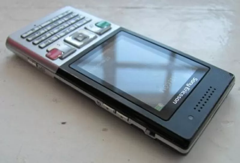 Sony Ericsson T700 2