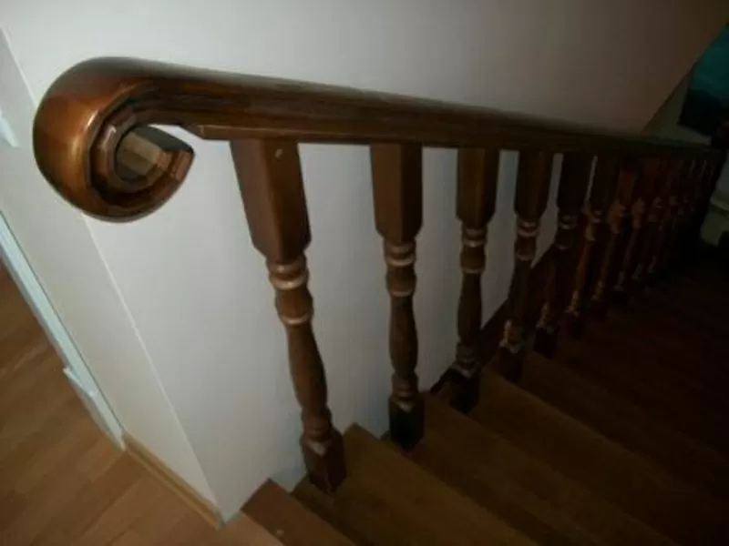 Недорогие готовые деревянные лестницы для дома,  коттеджа,  дачи. 8